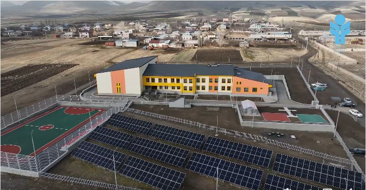 Շիրակի մարզի Քեթի բնակավայրի նորակառույց կրթահամալիրը թռչնի թռիչքի բարձրությունից