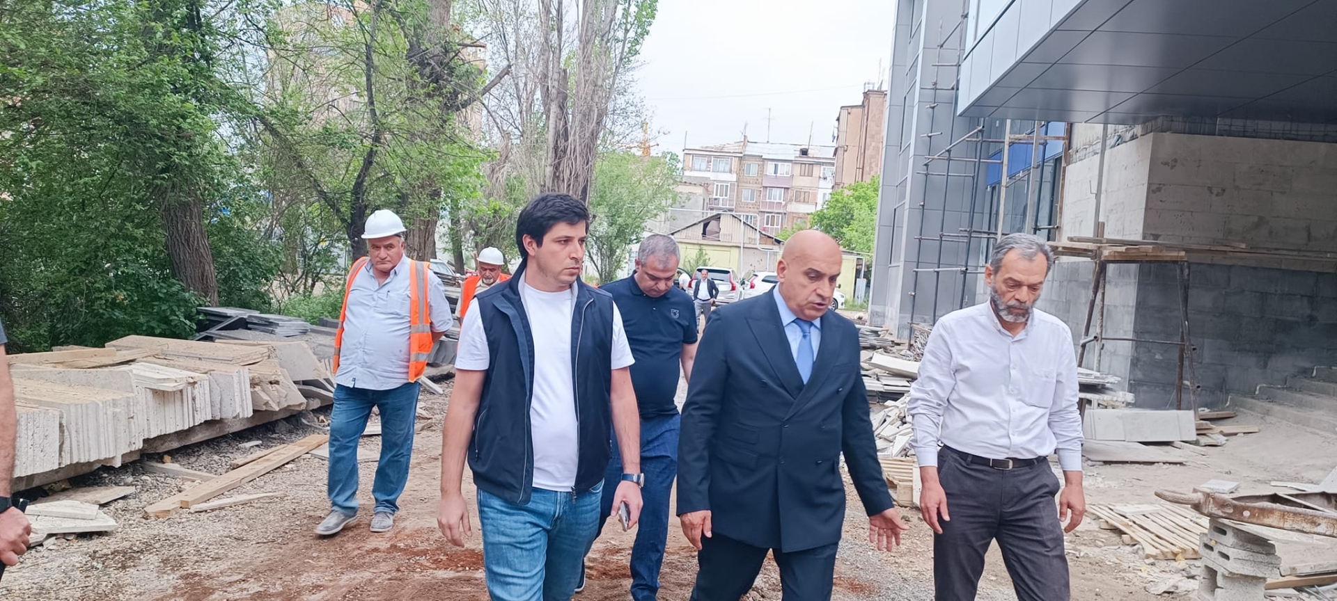Աբովյանի թիվ 2 հիմնական դպրոցում ակտիվ շինաշխատանքներ են ընթանում ...