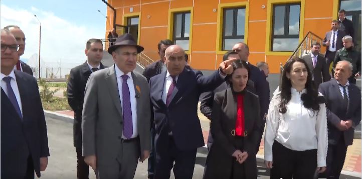 ՀՀ վարչապետ Նիկոլ Փաշինյանը մասնակցել է  ՀՏԶՀ պատվիրատվությամբ  Պարույր Սևակ բնակավայրի նորակառույց կրթահամալիրի բացմանը